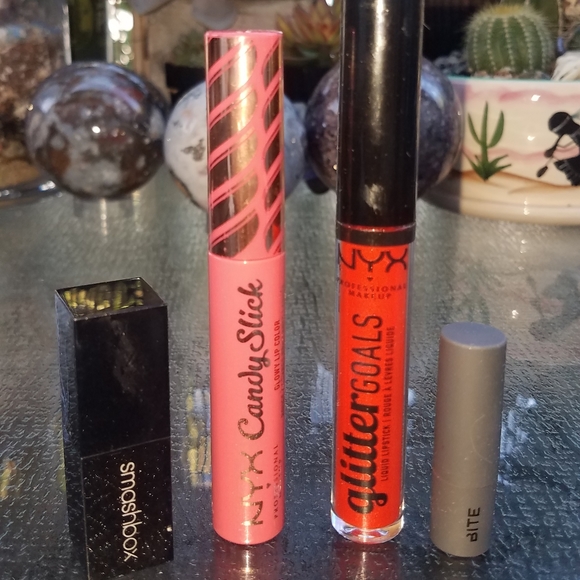 NYX Other - Lipstick Bundle